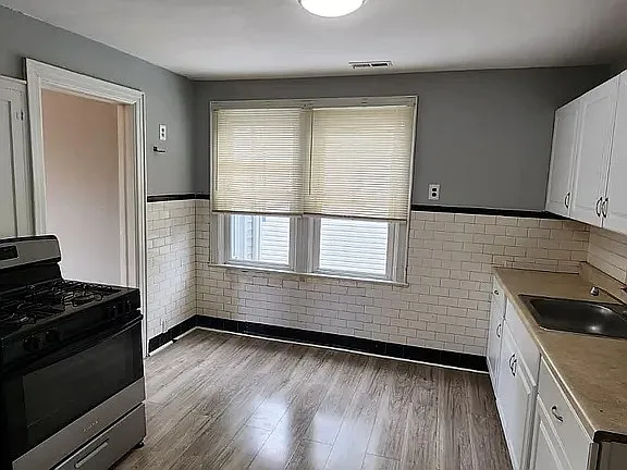 1 bed, $2,000 — Photo 4