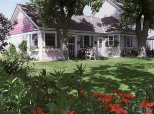 715 N Court St, Carroll, IA 51401