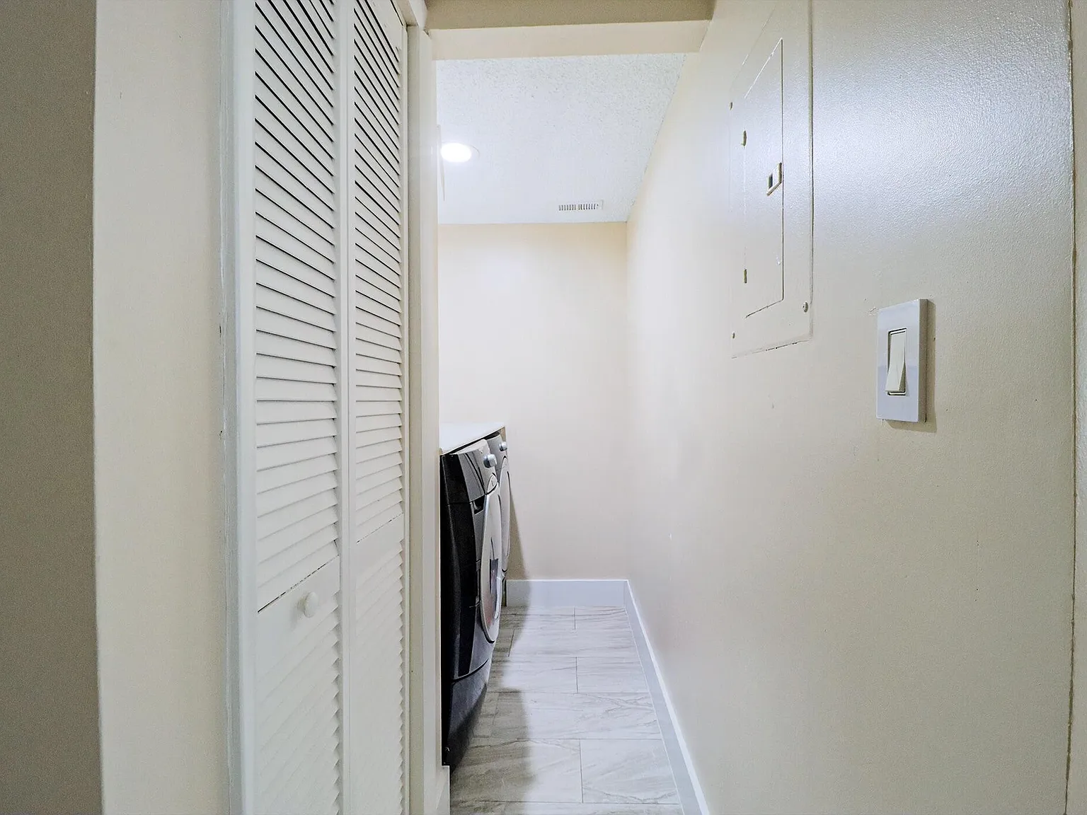 2 bed, 2.0 bath, 1016 sqft, $2,500 — Photo 4