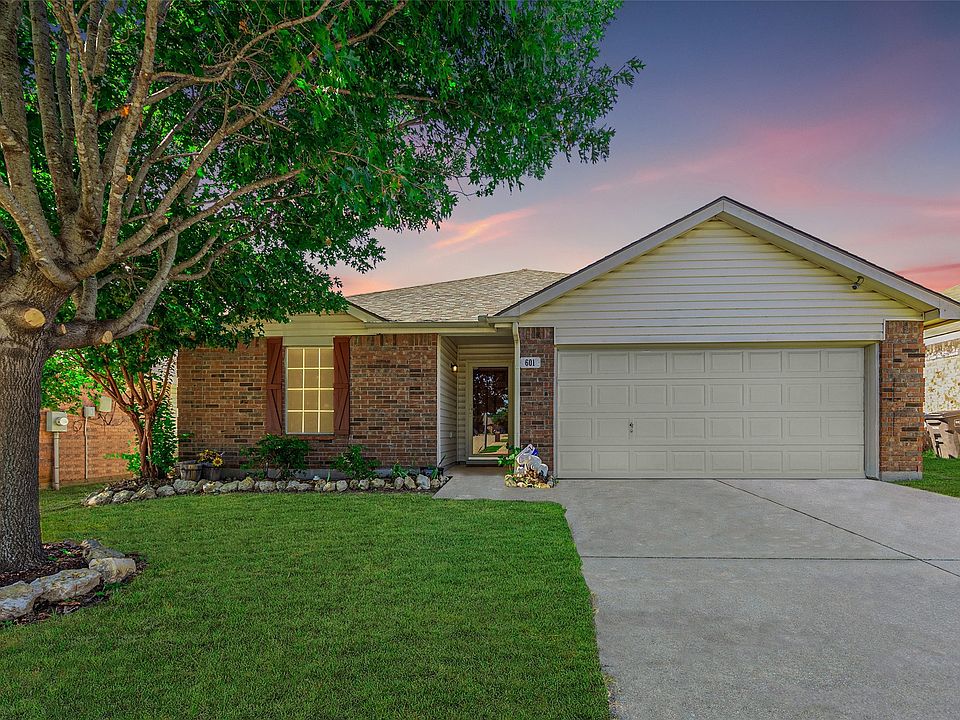 1st image of 601 Rosario Ln