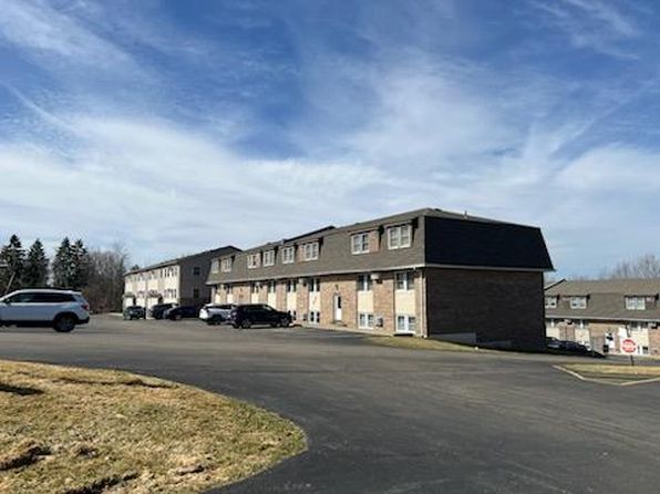 Holly Brook Apartments, 3111-3127 Burris Rd, Vestal, NY 13850