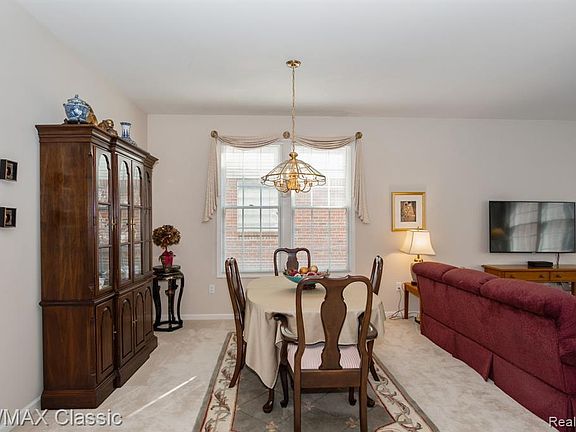 4th image of 51345 Plymouth Heights Ln