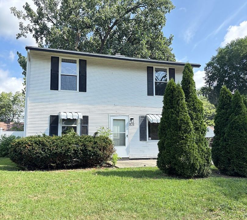 1st image of 228 Arcadia Dr