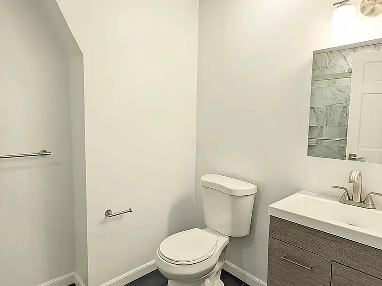 1405 Beacon St #1 — Photo 6