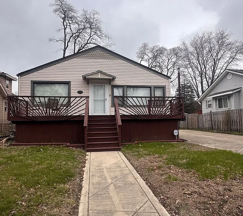 257 Fernwood St
