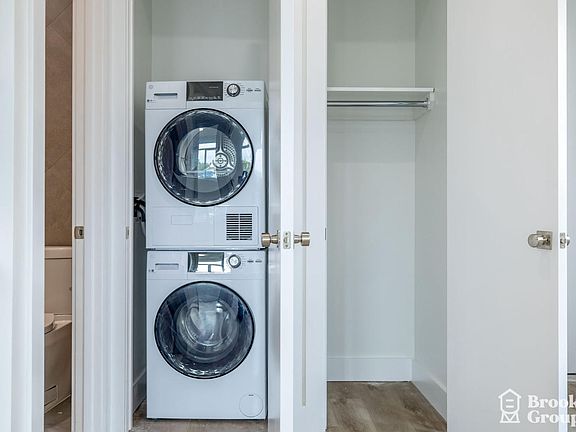 5th image of 3408 Farragut Rd #3A