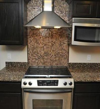 3rd image of 1439 W Surrey Ave