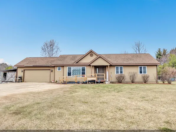 801 Simon St, Wild Rose, WI 54984