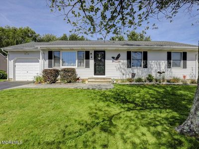 8 Tulsa Drive, Barnegat, NJ, 08005