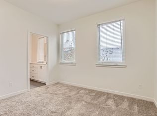 1028 N Ainsworth St, Portland, OR 97217