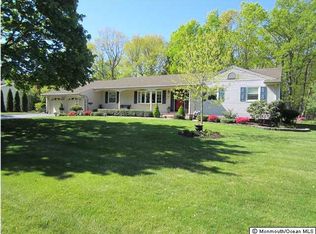 168 Sand Spring Dr, Eatontown, NJ 07724