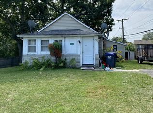 2823 19th Pl, North Chicago, IL 60064