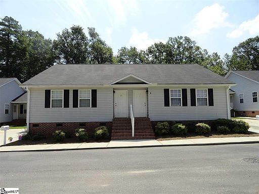2nd image of 9 Paris Creek Ct
