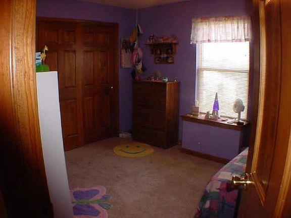 2nd image of 626 E Eastpointe Dr