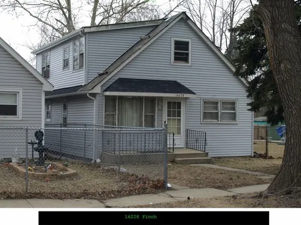 16228 Finch Ave, Harvey, IL 60426
