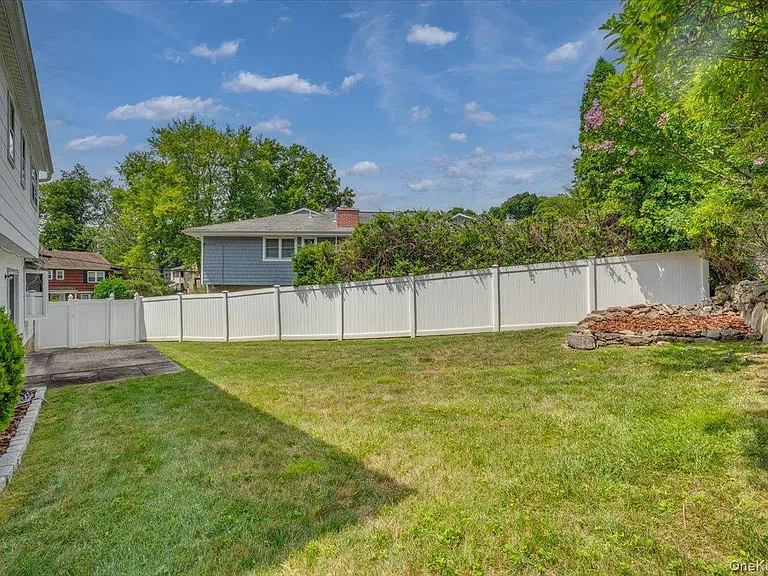 7 Shaw Ln — Photo 26