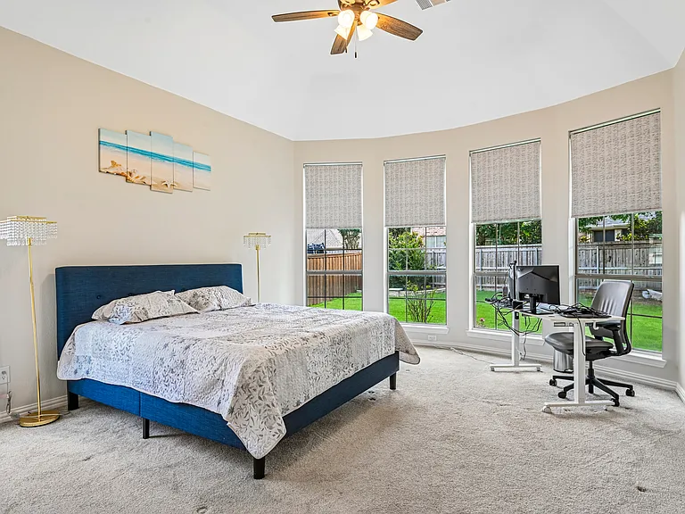 837 Moss Cliff Cir — Photo 13