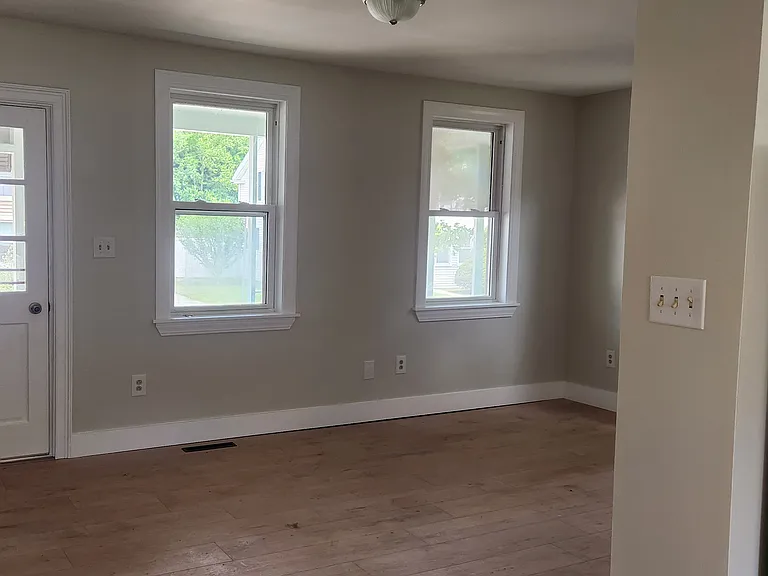 87 Main St #87 — Photo 3