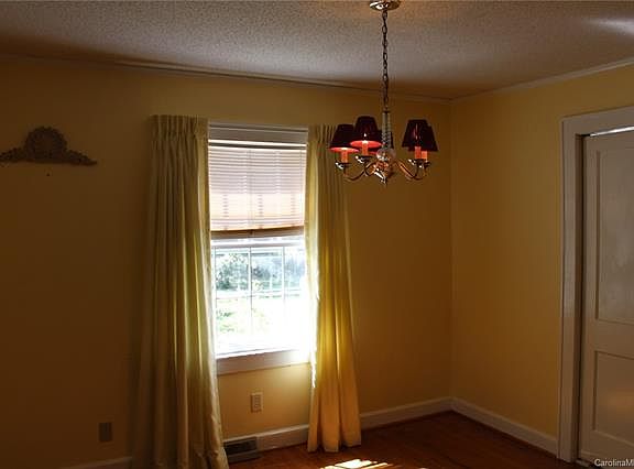5th image of 817 Carolina Ave