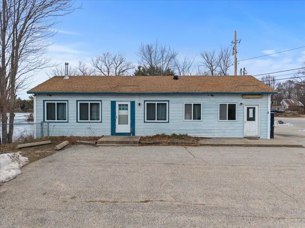 8 Emery Corner Road, Limerick, ME 04048