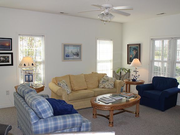 4th image of 111 Palmetto Place Circle