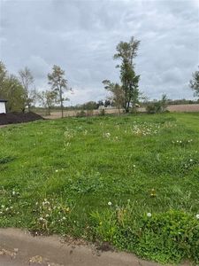 250 Knoll Ridge Dr, Hills, IA, 52235