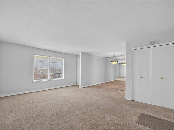 5th image of 8071 Meadow Rd #219