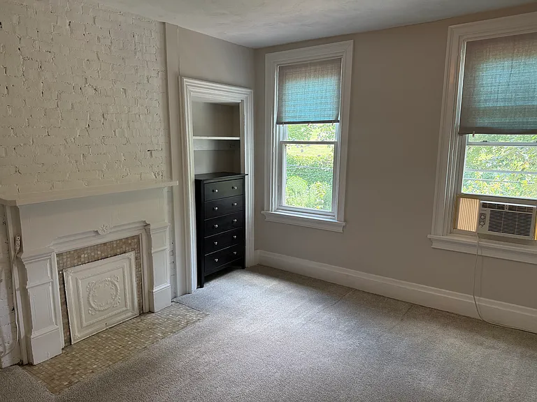4613 Bancroft St — Photo 8