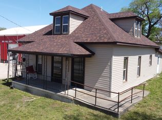 902 N Jefferson Street, Ava, MO 65608