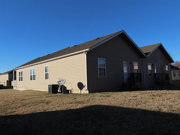 3rd image of 2429-2431 Deerfield Blvd