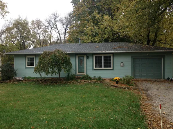 113 Dearborn St, Baldwin City, KS 66006
