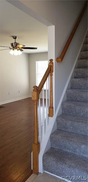 313 Lake Crest Ct — Photo 3