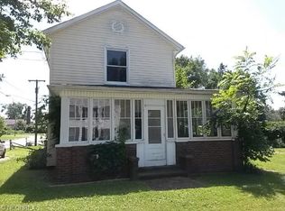 17947 3rd St, Beloit, OH 44609