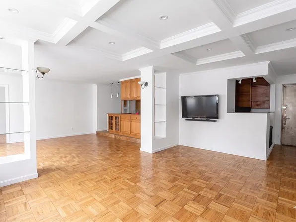 201 E 25th St #2FG, New York, NY 10010