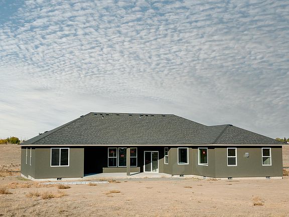 5th image of 4121 Road 6.7 NE