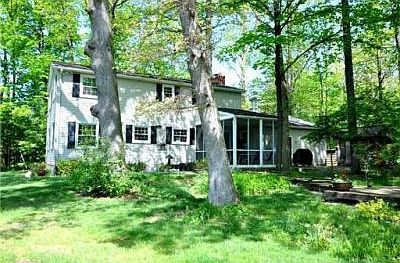 2nd image of 3931 Waldenwood Dr