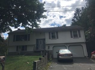 55 Halladay Dr, West Suffield, CT 06093