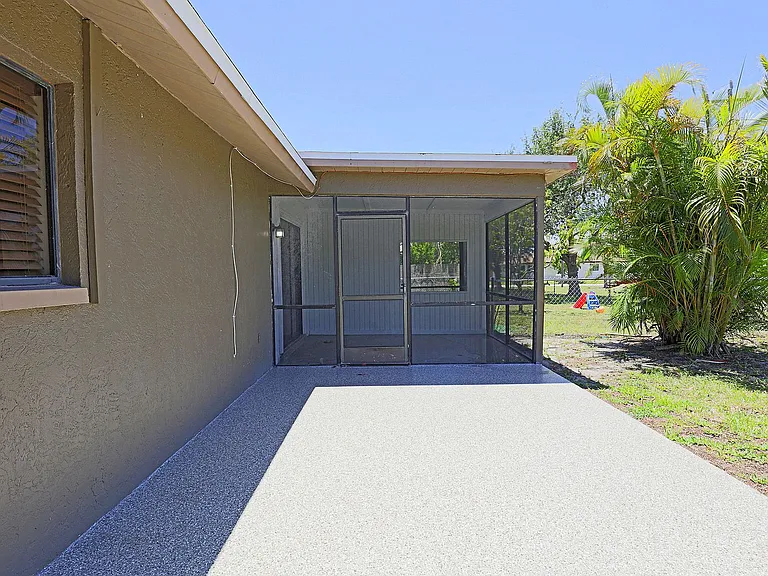 3818 SW 7th Pl — Photo 11