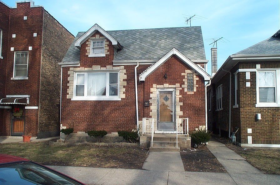 1st image of 2115 S 51st Ct