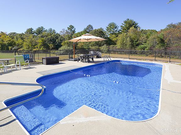 5th image of 35 Senexet Village Road