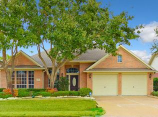 15 Crestview Trl, Houston, TX 77082