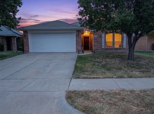 9612 Linton Dr, Fort Worth, TX 76108