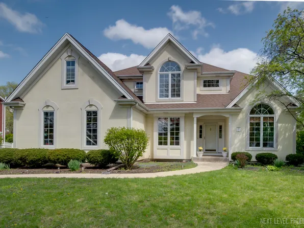 142 N Dixon Dr, Batavia, IL 60510