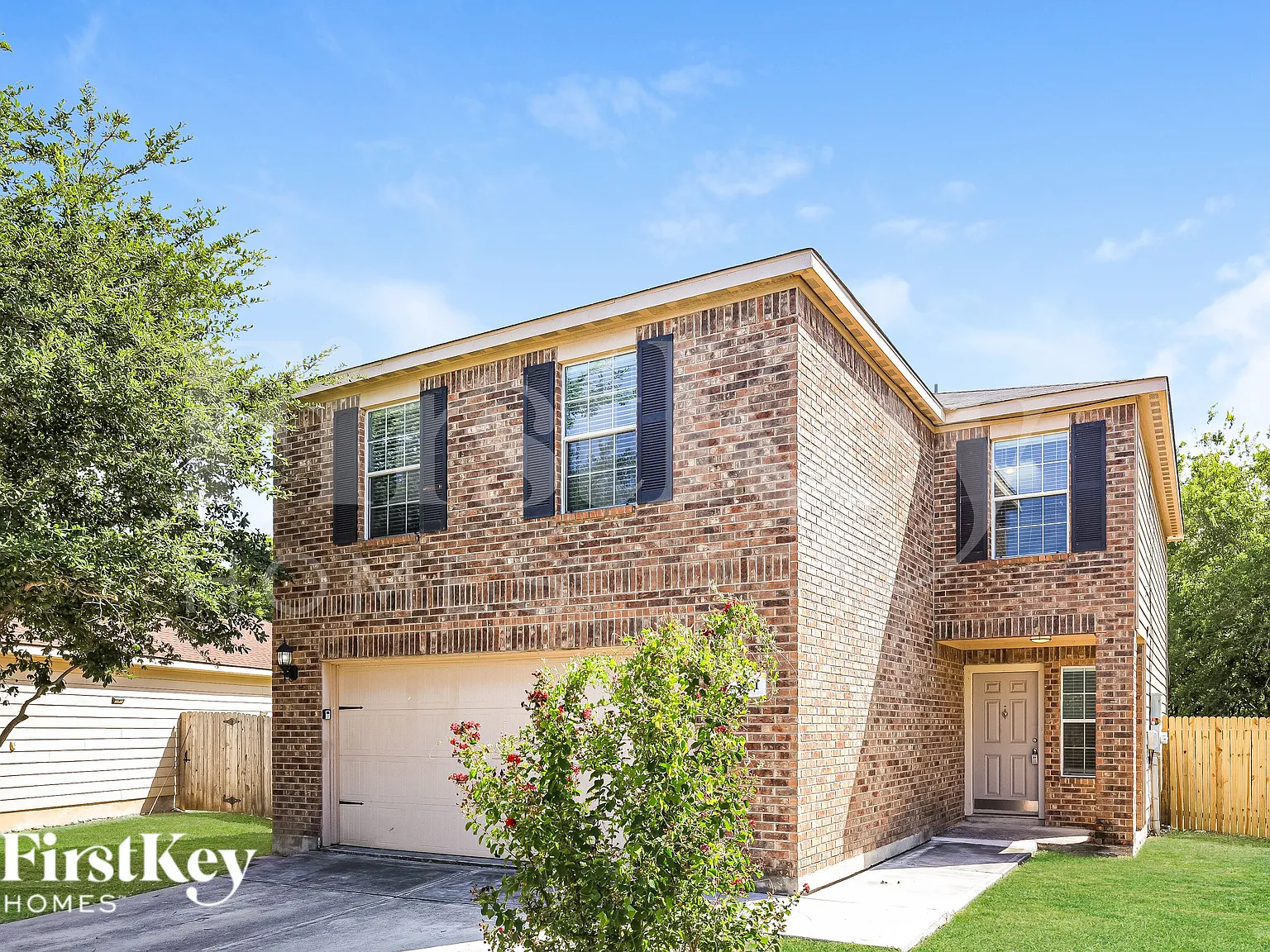 4 bed, 2.5 bath, 2124 sqft, $1,760 — Photo 2