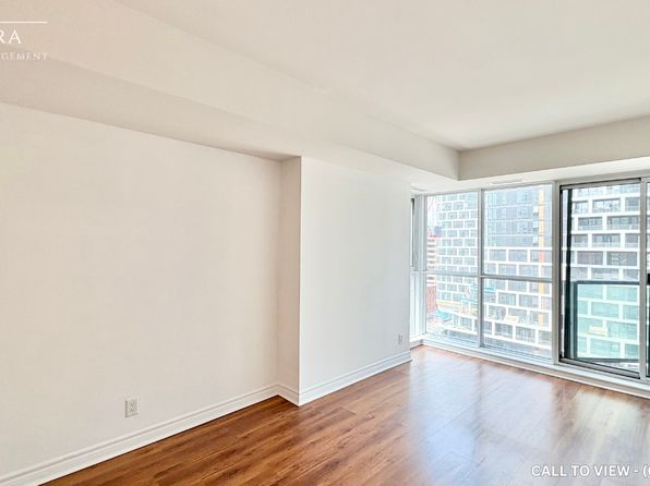 445 Laurier Ave W #1103, Ottawa, ON K1R 0A2