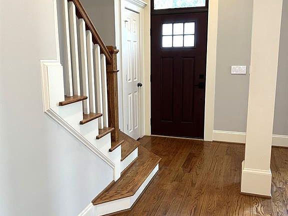 4th image of 2437 Boulder Rd SE