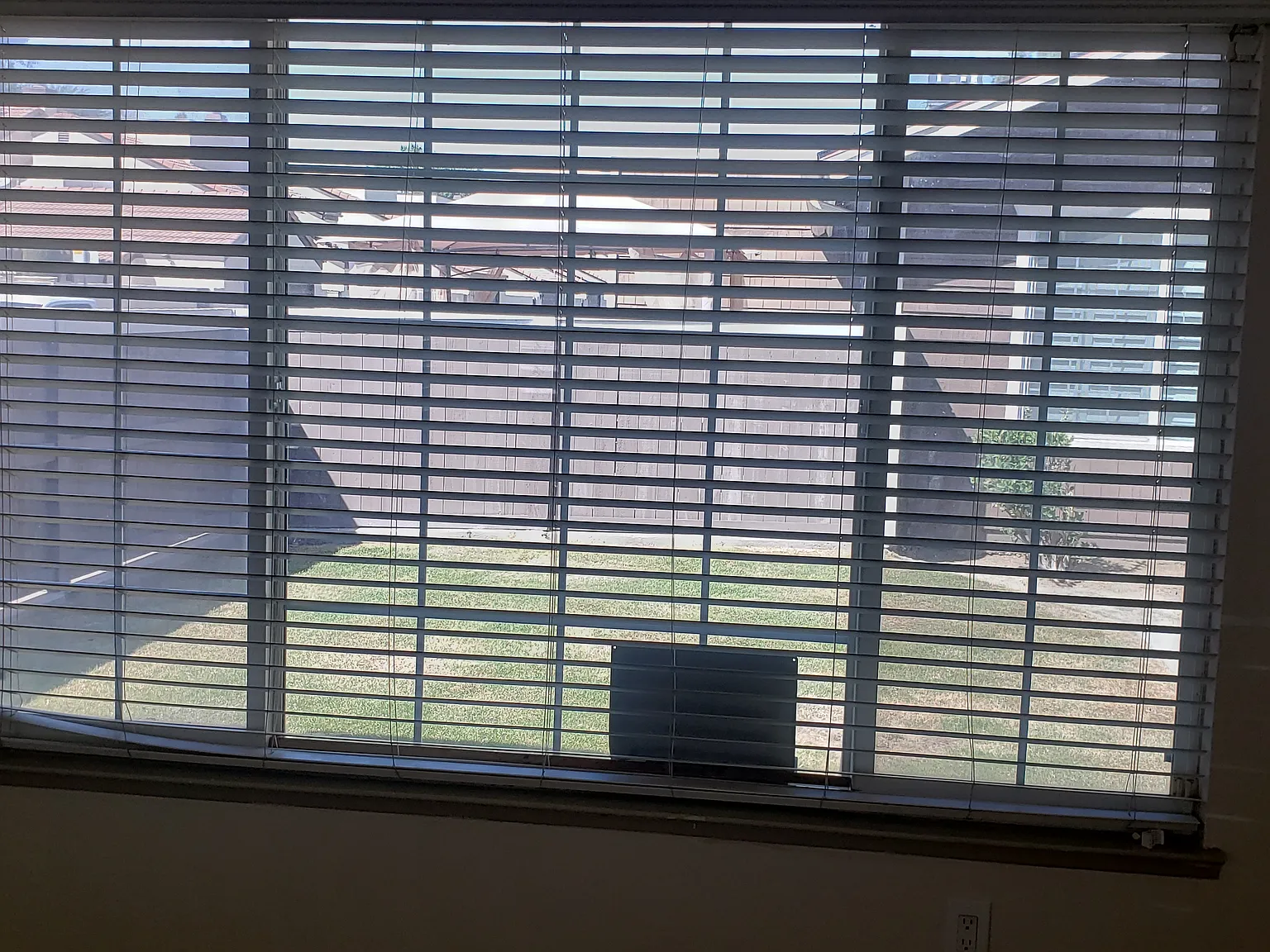2 bed, 1064 sqft, $2,000 — Photo 4