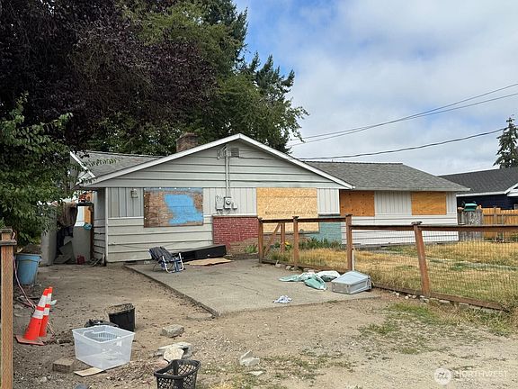 5th image of 7612 S C Street