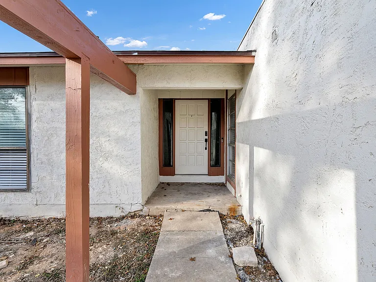 6007 E Valley Forge Ave — Photo 5
