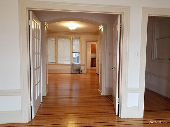 2nd image of 1329 Taylor St APT 4